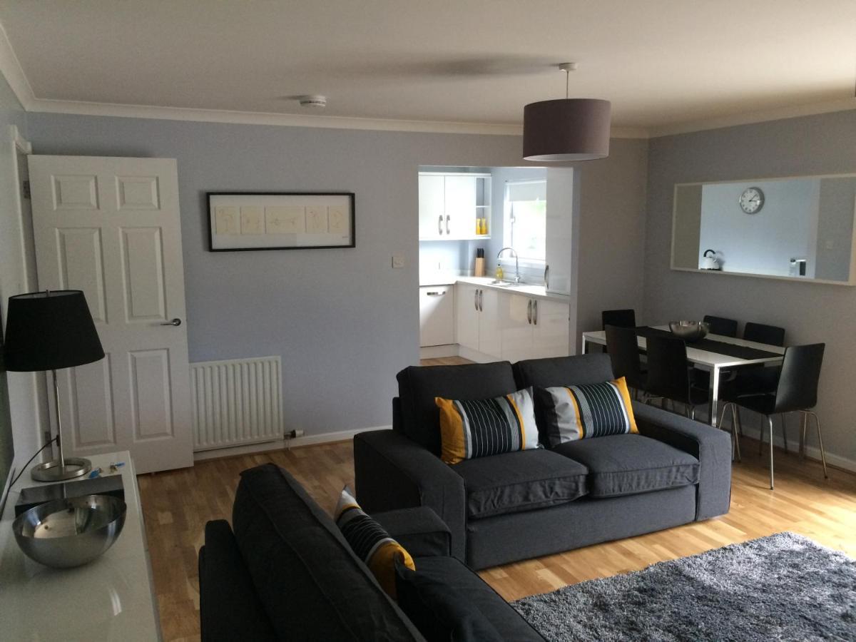 Flat Three, 212 Eaglesham Road, East Kilbride, Glasgow Екстер'єр фото